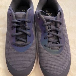 Athletics Fabric Tennis Shoes